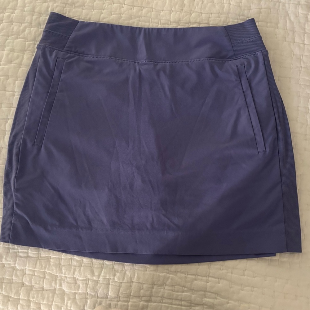 Athleta women’s purple Brooklyn skort 8